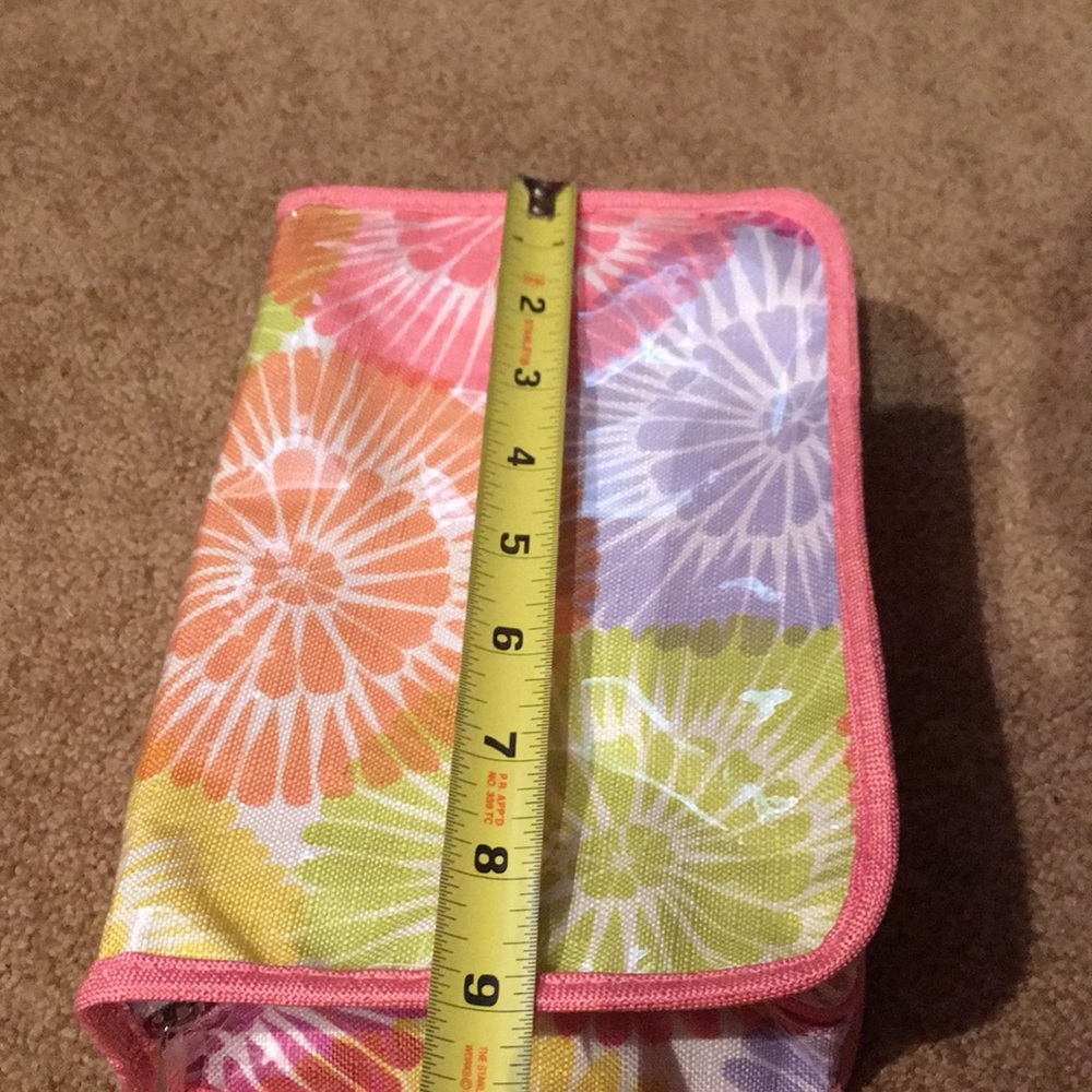 Clinique Make-up Bag - Picture 5 of 8